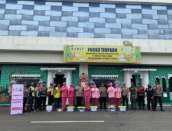 Kapolres Pelabuhan Tanjung Perak Kunjungi Pos Pengamanan Operasi Ketupat Semeru 2025, Beri Motivasi dan Tali Asih