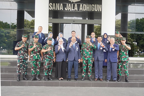 Perkuat Sinergi Pendidikan dan Pengembangan SDM, Rektor UHT Lakukan Courtesy Call ke Dankodiklatal