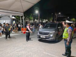 Kapolsek Wonocolo Kerahkan Puluhan Personil Amankan Kebaktian Jum’at Agung