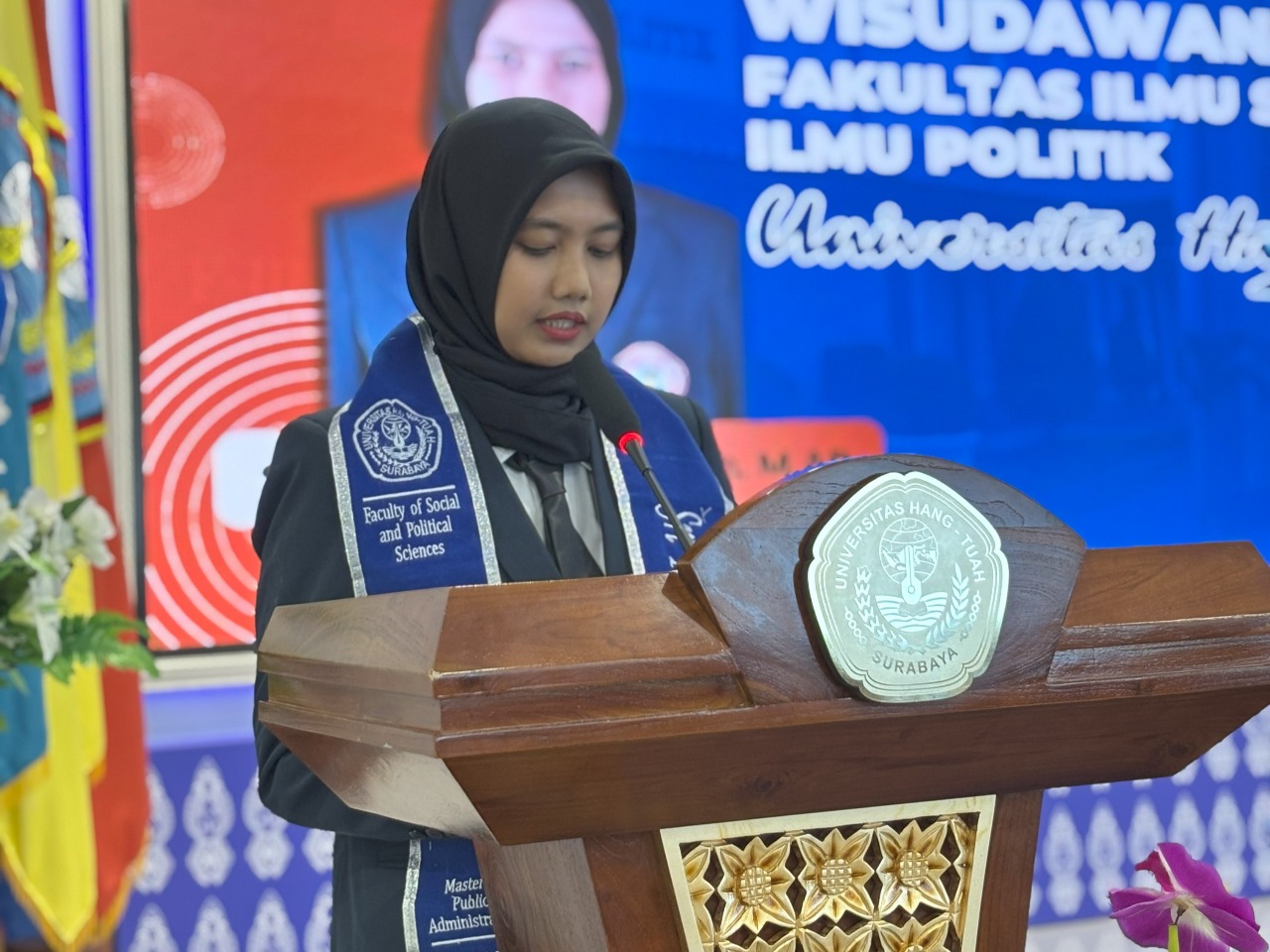 Rapat Senat Terbuka FISIP Universitas Hang Tuah: Penggelaran Lulusan Periode Gasal TA. 2024/2025 Berlangsung Khidmat