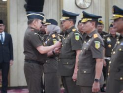 Jaksa Agung Lantik Dr. Kuntadi Sebagai Kajati Jatim