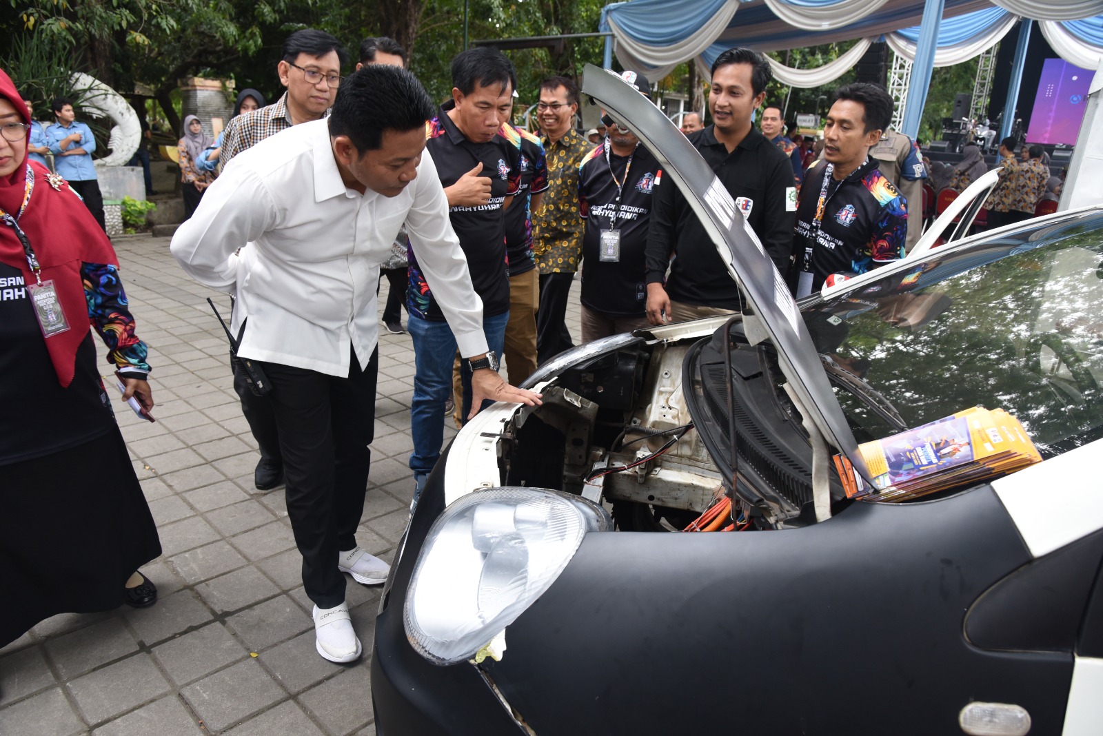 Pamerkan Mobil Listrik hingga Pembangkit Listrik, Bupati Sidoarjo H. Subandi Apresiasi Antartika Fair 2025
