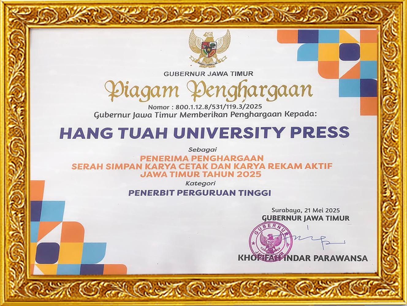 Universitas Hang Tuah Raih Penghargaan Penerbit Perguruan Tinggi Terbaik se-Jawa Timur 2025