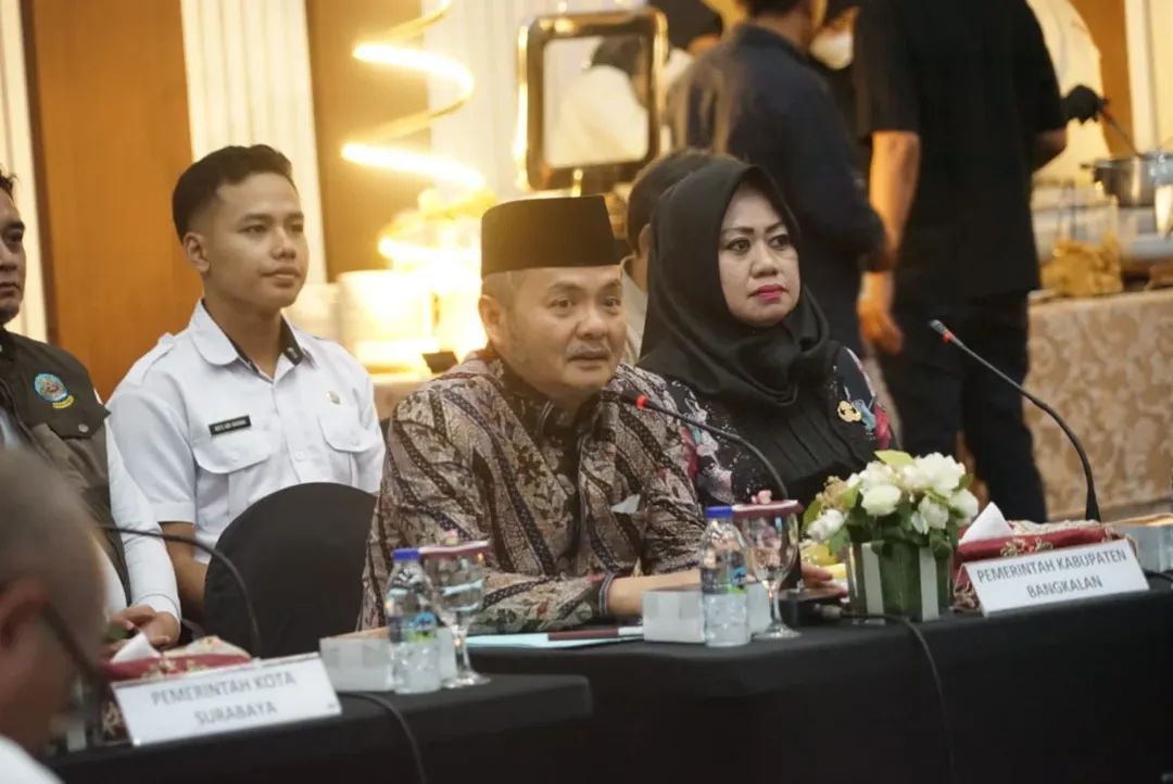 Wakil Bupati Bangkalan, Moh. Fauzan Ja’far, saat menjadi narasumber dalam Forum Group Discussion (FGD) di Radio Suara Surabaya