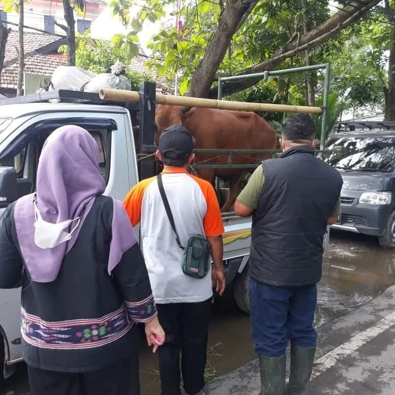 Dinas Peternakan dan Kesehatan Hewan Kabupaten Bangkalan terus melakukan pengawasan terhadap lalu lintas hewan