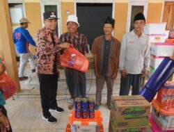 Peduli Warga Terdampak, Bupati Bangkalan Salurkan Bantuan Untuk Korban Puting Beliung di Desa Batangan