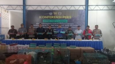 Keterangan Foto: Bea Cukai KPPBC TMP C Langsa Gelar Konferensi Pers Berantas Mafia Ilegal 