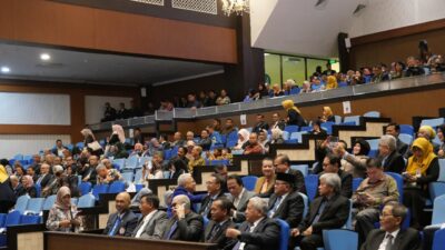 Rektor Universitas Hang Tuah Hadiri Pelantikan Rektor Baru Universitas Airlangga Periode 2025–2030