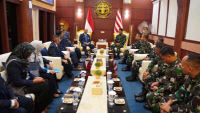 Rektor UHT Lakukan Kunjungan Kehormatan ( courtesy call) ke Lantamal V Surabaya, Perkuat Sinergi Maritim