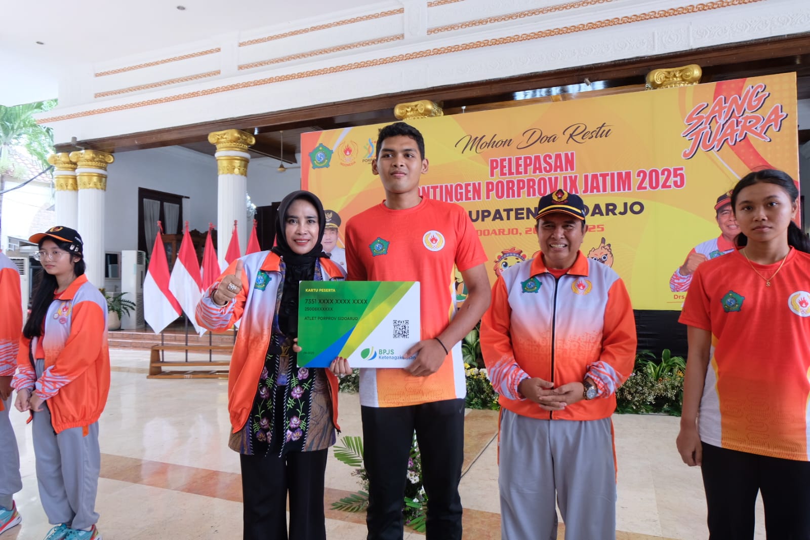 Kontingen Porprov IX Sidoarjo Gelombang II Diberangkatkan Wakil Bupati Mimik Idayana