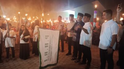 Keterangan Foto: Wali Kota Langsa Melepas Pawai Obor Sambut Tahun Baru Islam 1 Muharram 1447 H