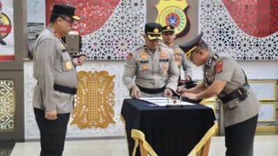 Keterangan Gambar:Kapolda Aceh Pimpin Sertijab Empat Pejabat Utama dan Dua Kapolres