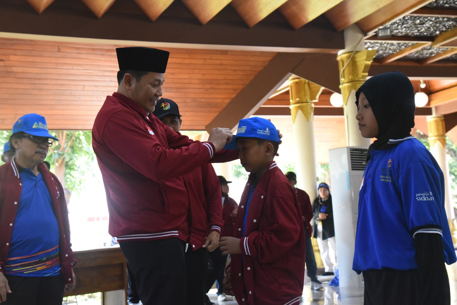 Bupati Subandi Berangkatkan Kontingen Kormi Sidoarjo Menuju Fornas VIII di NTB