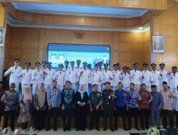 Pelantikan Dan perpanjangan Para Geuchik Kota Langsa Oleh Dra Suhartini M.pd