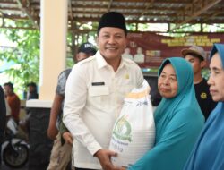 Bupati dan Wabup Kompak Monitor Penyaluran Bantuan Pangan di Sidoarjo
