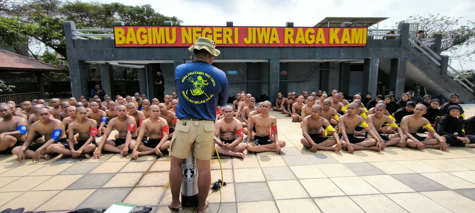 Taruna FVP UHT Ikuti Pendidikan Dasar Renang dan Selam di Bumi Marinir Surabaya