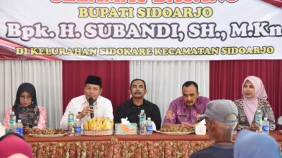 Jumat Berkah, Warga Kemiri Terima Bantuan Pangan Beras