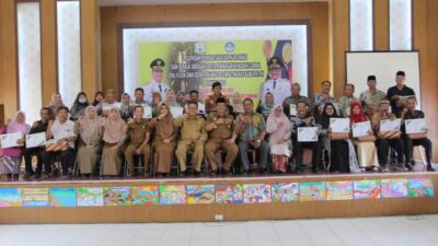 Keterangan Gambar: Bupati Armia Lepas Purna Tugas Kadisdikbud dan Tendik Terima kasih Atas Dedikasinya