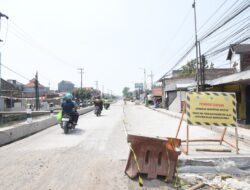 Betonisasi Jalan Gedangan-Betro Hampir Selesai 100 Persen