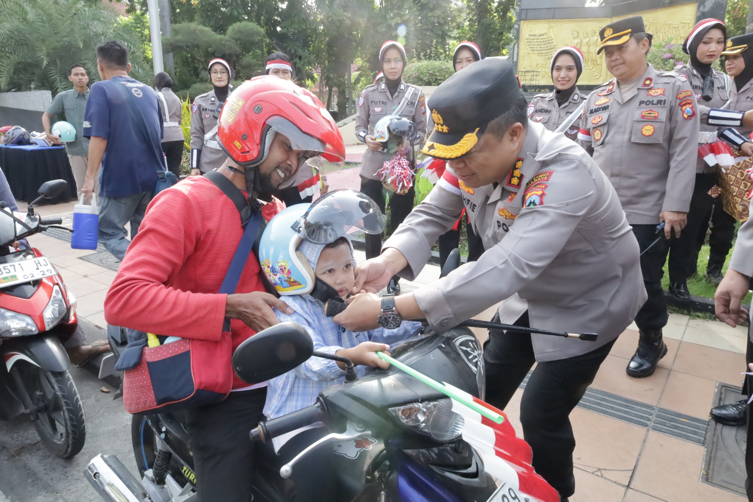 Keterangan Gambar: Kapolrestabes Surabaya, Kombespol Luthfi Sulistiawan