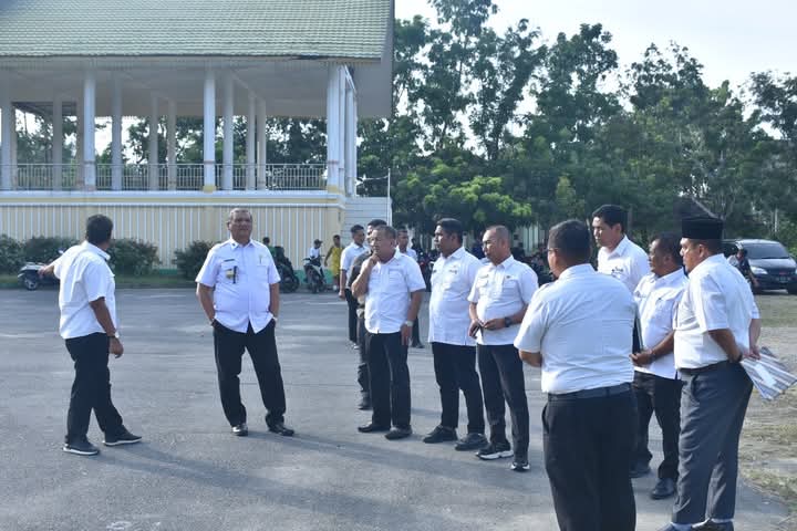Bupati Aceh Tamiang, Irjen Pol. (Purn) Drs. Armia Pahmi, MH,