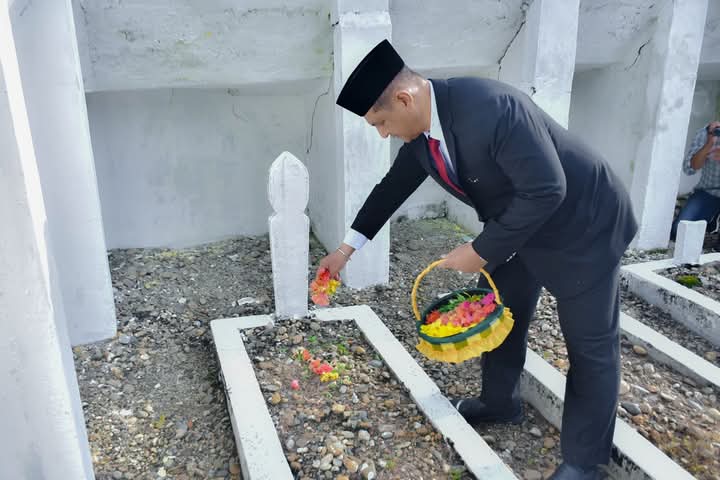 Keterangan Gambar: Pemkab Aceh Tamiang Gelar Ziarah Makam Nasional Jelang HUT RI Ke-80