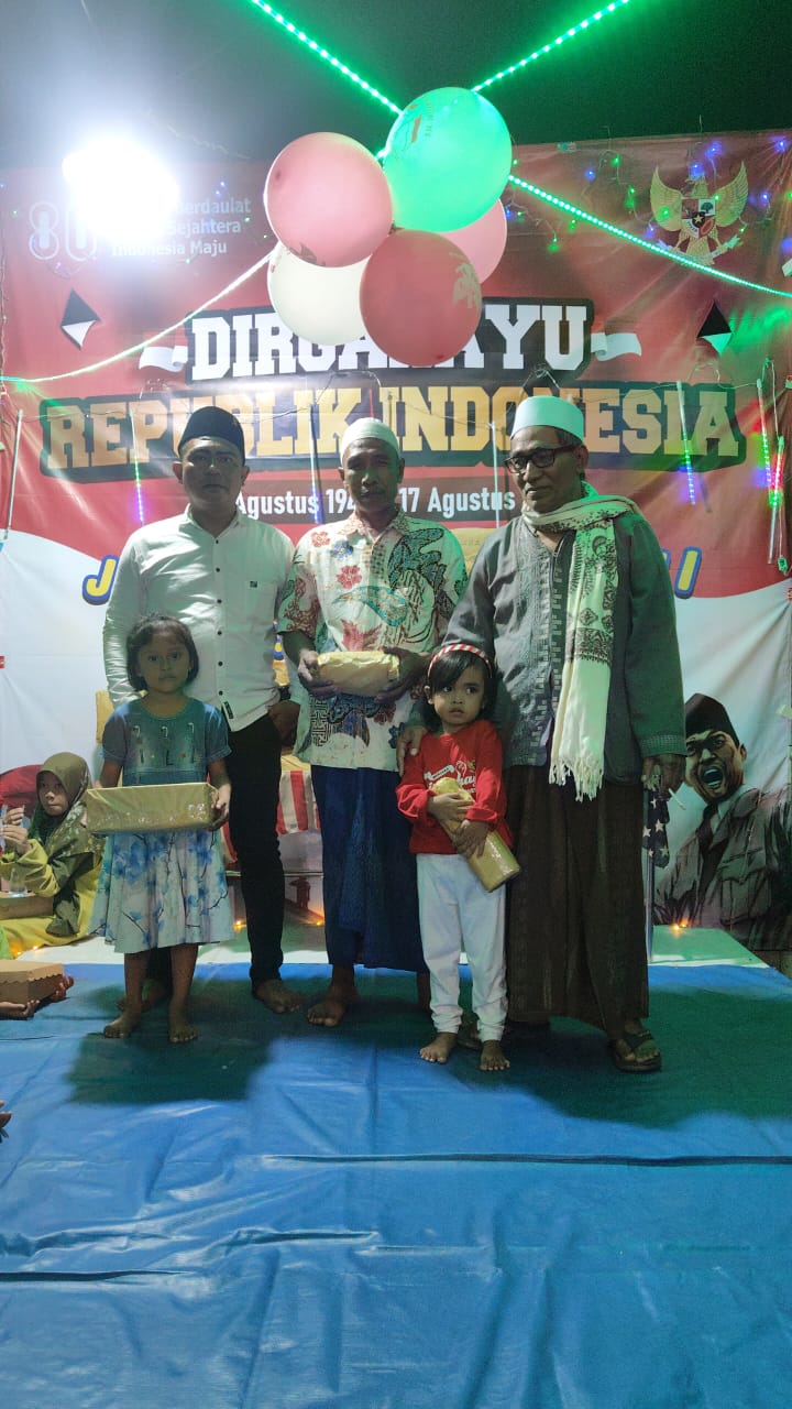 Keterangan Gambar: Semarak kemerdekaan RI ke 80 Warga Tambak Asri Selatan 1 Surabaya 