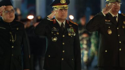 Keterangan Gambar: Wakapolda Jawa Timur, Brigjen Pol Dr. Pasma Royce, S.I.K., M.H didampingi Pejabat Utama (PJU) Polda Jatim