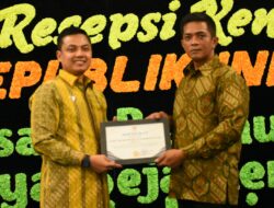 Gelar Acara Malam Resepsi Kenegaraan Walikota Langsa Beri Penghargaan Kepada Kapolres Langsa