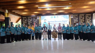 TP PKK dan Pokja PAUD Sidoarjo Selenggarakan Sosialisasi Pengelolaan Ekonomi Keluarga dan Usaha Berbasis Teknologi Informasi serta Talkshow Bunda PAUD
