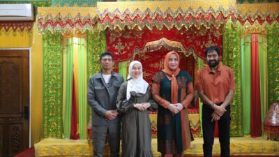 Keterangan Gambar: Kepala Kepolisian Daerah (Kapolda) Aceh, Brigjen Pol Drs. Marzuki Ali Basyah, melakukan silaturahmi dengan Gubernur Aceh, Muzakir Manaf