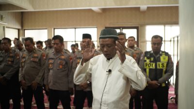 Polres Pelabuhan Tanjung Perak Gelar Sholat Ghoib dan Doa Bersama untuk Alm. Affan Kurniawan dan Keselamatan Bangsa