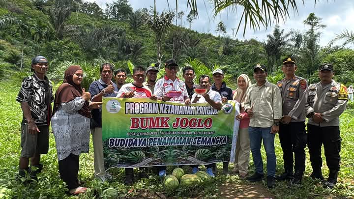 Keterangan Gambar: Bupati Aceh Tamiang, Irjen Pol. (Purn) Drs. Armia Pahmi, MH, bersama Wakil Bupati, Ismail, SE.I,