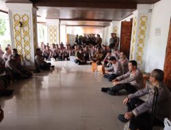 Kapolda Aceh Turun Langsung ke Lokasi Demo: Semangati Personel hingga Makan Bersama