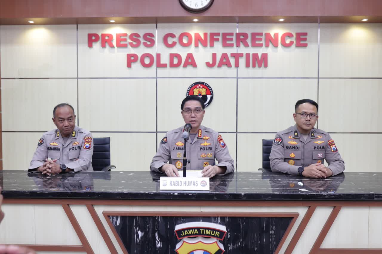 Keterangan Gambar: Kabid Humas Polda Jatim, Kombes Pol Jules Abraham Abast