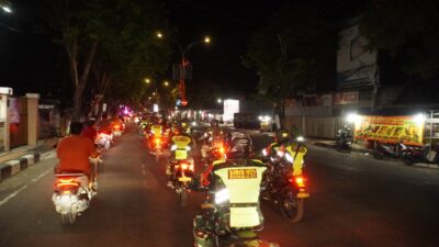 Patroli ini menyisir ruas jalan kota Bangkalan, serta sejumlah titik objek vital di kota Bangkalan