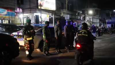 Keterangan Gambar: Polres Pelabuhan Tanjung Perak Giat Patroli Skala Besar