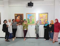 ‎Perjalanan ‘Nunung’, Dari Politisi Hingga ‘Van Gogh Indonesia’