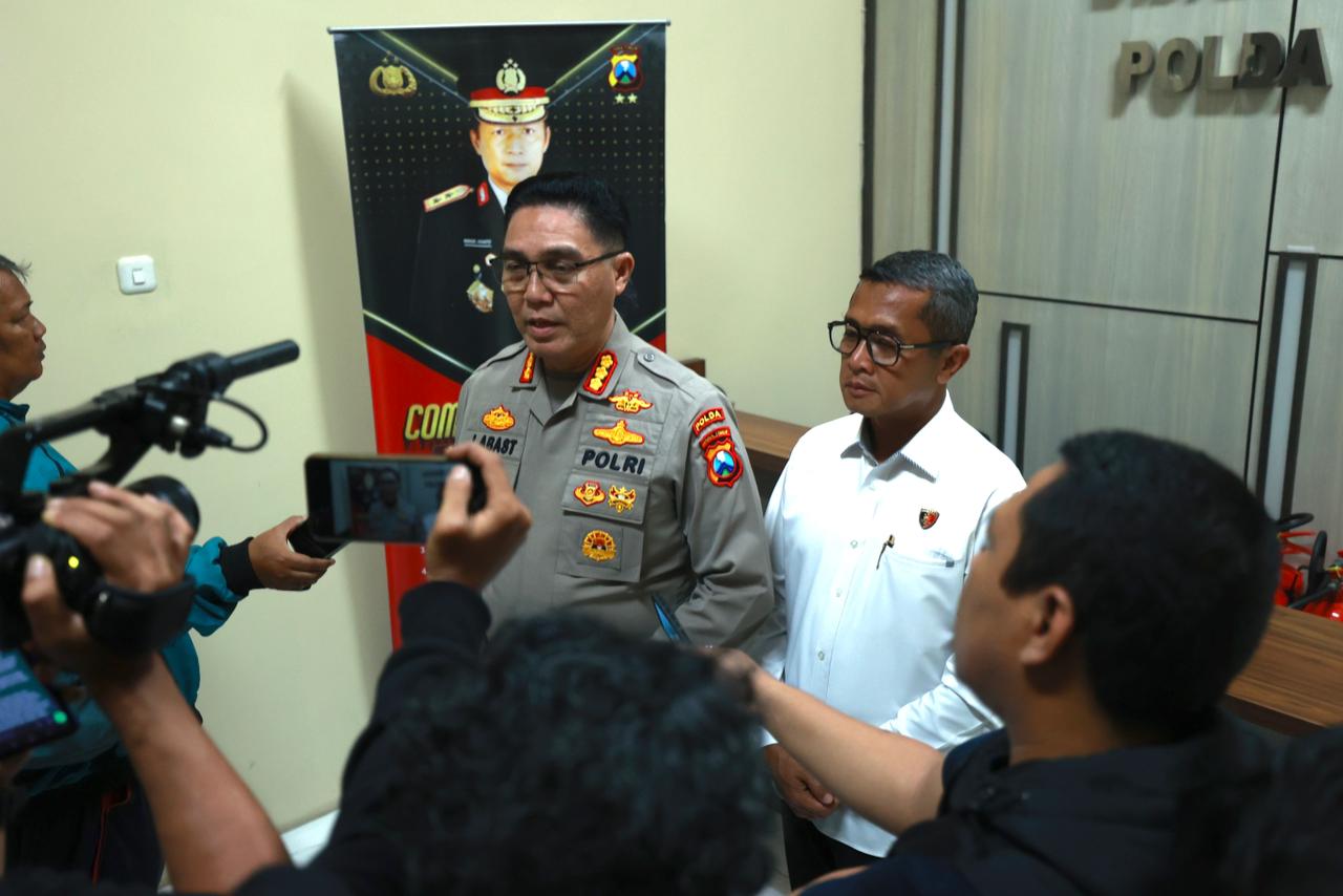 Kabid Humas Polda Jatim, Kombes Pol Jules Abraham Abast