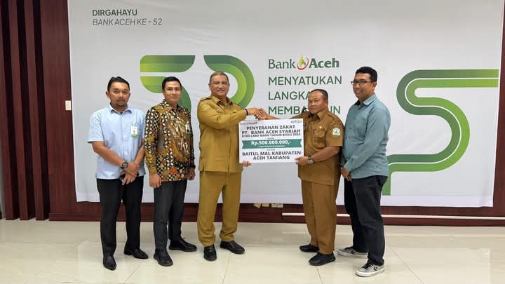 Bupati Aceh Tamiang, Irjen Pol. (Purn) Drs. Armia Pahmi, MH,