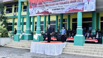 Bupati Aceh Tamiang Irjen. Pol (Purn) Drs. Armia Pahmi, MH