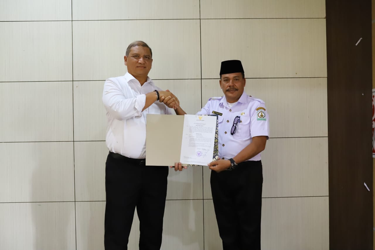 Bupati Aceh Tamiang, Irjen Pol. (Purn) Drs. Armia Pahmi, resmi menunjuk Drs. Syuibun Anwar sebagai Pelaksana Tugas (Plt.)