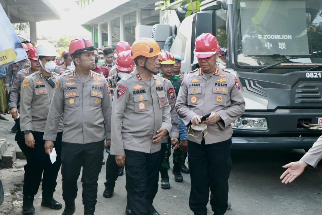 Kapolda Jawa Timur Irjen Pol Drs.Nanang Avianto M.Si bersama Pejabat Utama (PJU) Polda Jatim