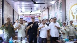 Mewakili Bupati, Plt. Asisten Perekonomian dan Pembangunan, Drs. Maddiah, M.Pd, membuka secara resmi kegiatan “Gempur Rokok Ilegal
