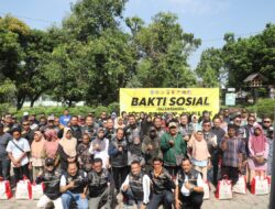 Social Riding : Polres Kediri dan Komunitas DBK Jelajah Desa Sambil Berbagi untuk Warga