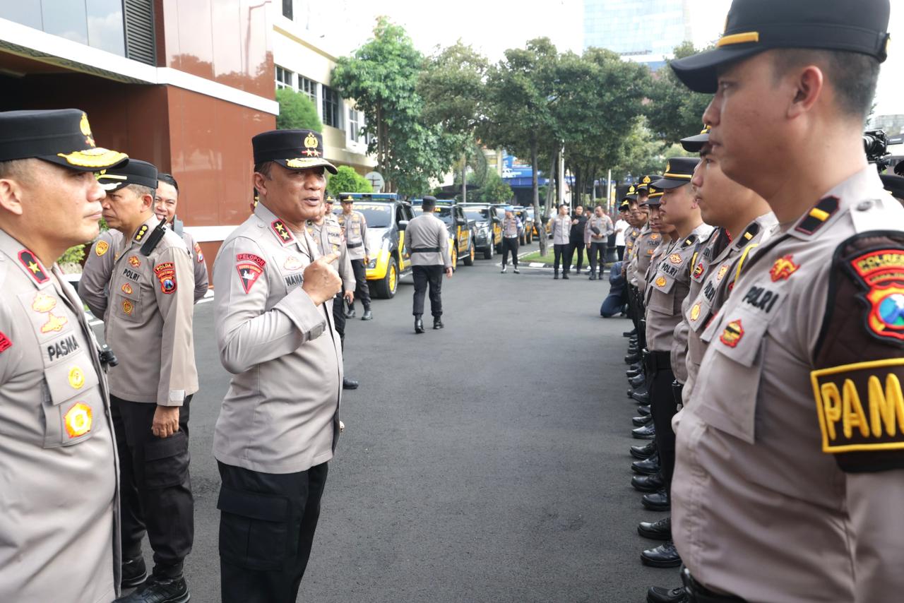 Kapolda Jatim Irjen Pol Drs. Nanang Avianto, M.Si