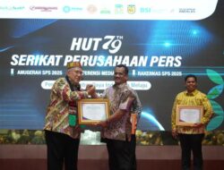 Dinilai Sukses Kembangkan Ekonomi Lokal, Bupati Aceh Tamiang Terima Lontar Awards 2025