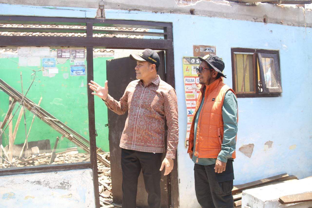 Bupati Sidoarjo H. Subandi
