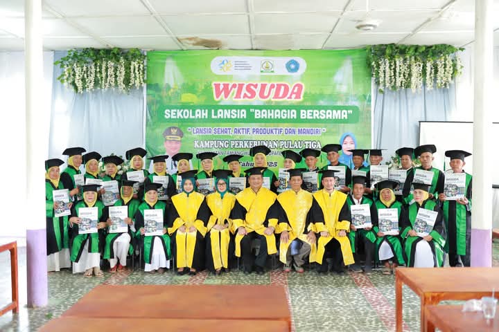 Bupati Aceh Tamiang, Irjen Pol. (Purn) Drs. Armia Pahmi, MH,