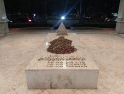 ‎Tujuh Presiden Lupa Ziarah: Ironi  Makam Pencipta Indonesia Raya